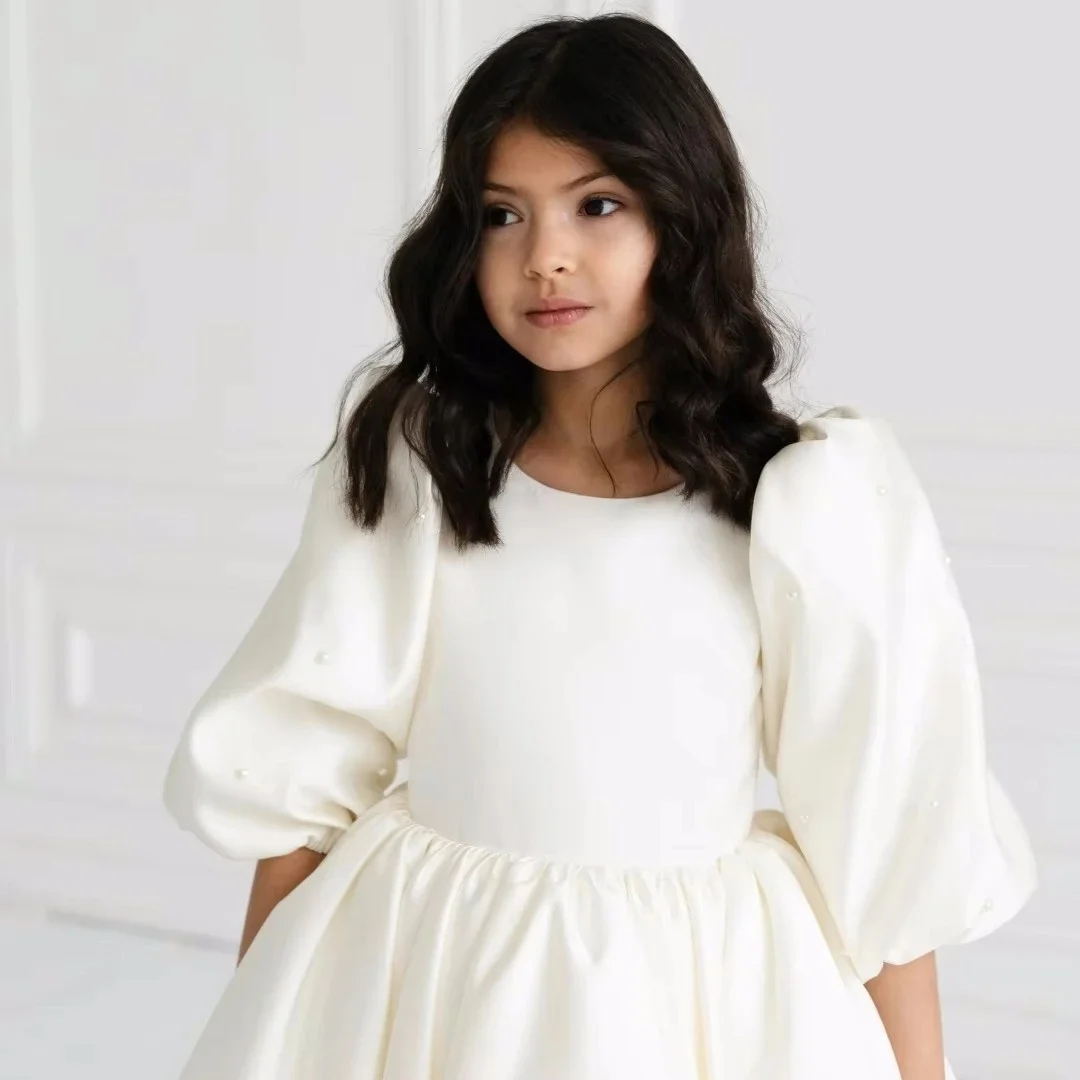 ชุดเดรสเด็กหญิงสีงาช้างแบบสั่งตัด ผ้าซาติน ผ้าทูลล์ ประดับมุก แขนครึ่งแขน สำหรับงานแต่งงาน งานวันเกิด งานประกวด งานเลี้ยง งานรับศีลมหาสนิท