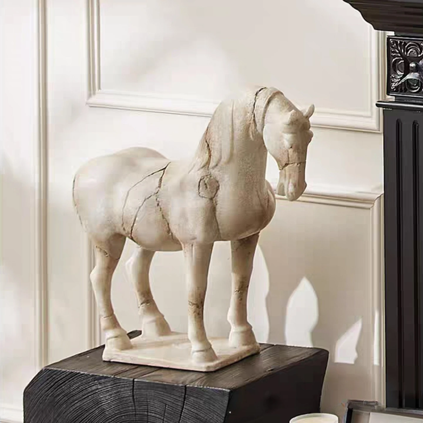 الإبداعية الراتنج الحصان النحت العتيقة هادئة على الفور الحرف ديكور المنزل الناعم