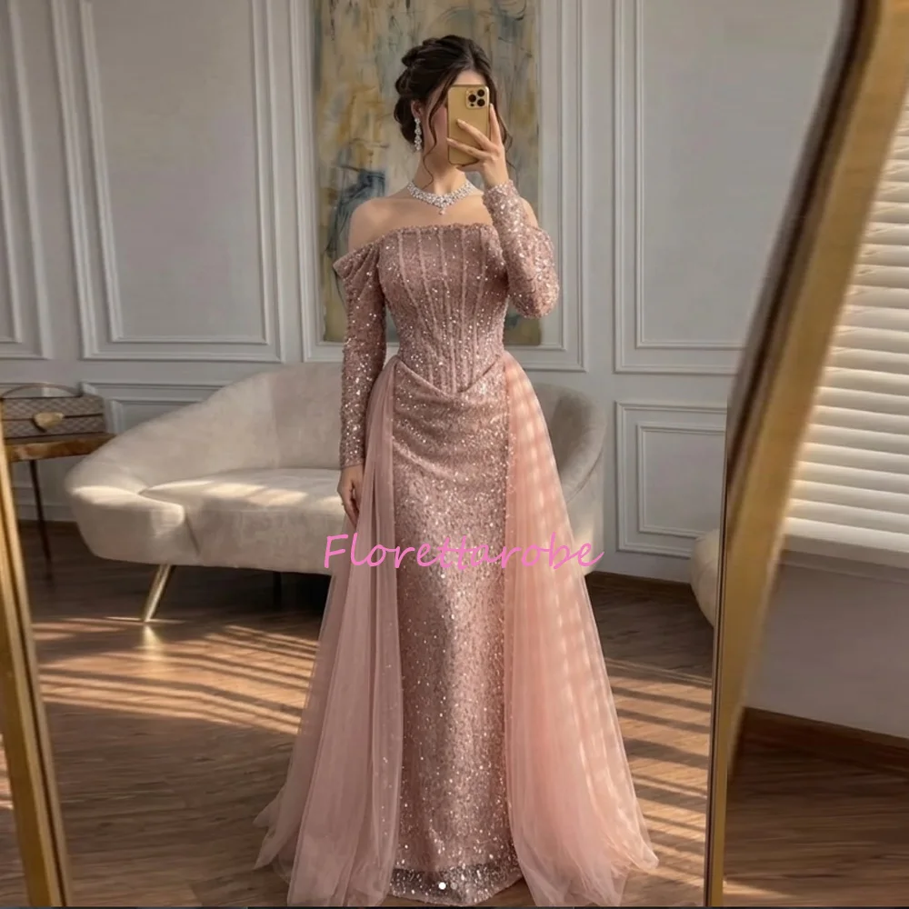 Maßgeschneiderte luxuriöse, elegante Abendkleider, schulterfrei, bodenlang, mit Pailletten, Perlenstickerei, Falten, Tüll, Party, formelles Ballkleid