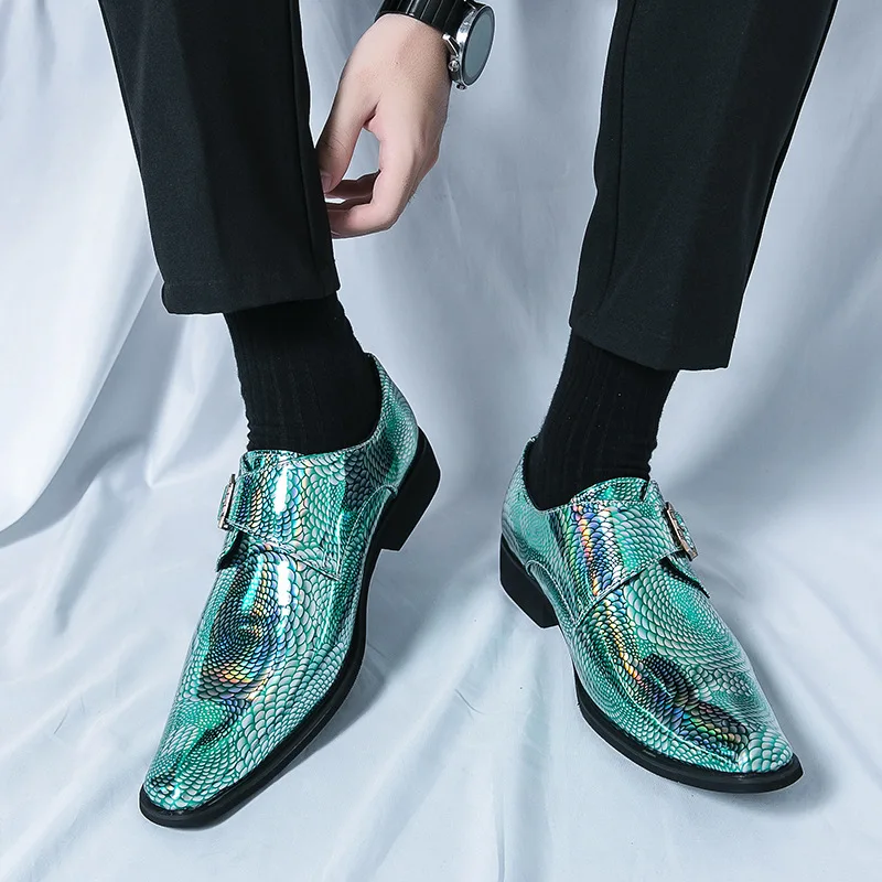 Luxus Glitter Leder Chelsea Schuhe Männer grün spitzen Zehen Slip-On lässig Männer Hochzeits feier Schuhe sozialen eleganten Mann Mokassins