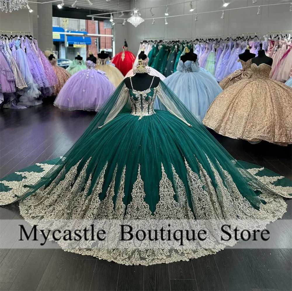 Robe de Quinceanera mexicaine avec cape, robe de Rh, dentelle perlée dorée, appliques, robe Sweet 16, robe à lacets, vert, 2024