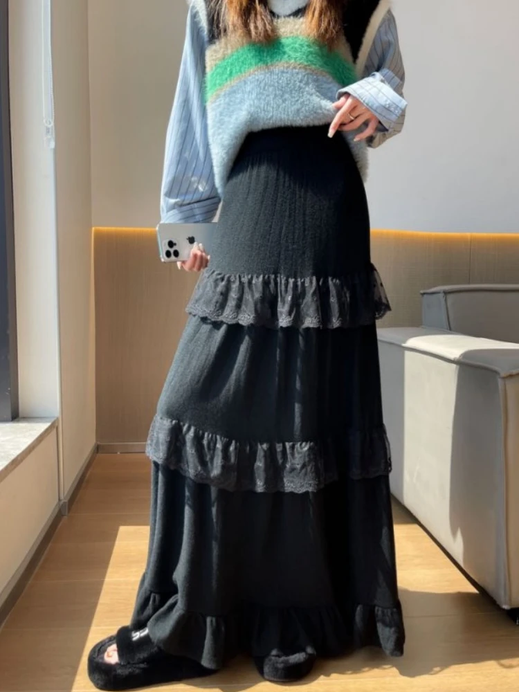 ميدي تنورة طويلة المرأة محبوك تنورة 2025 القوطي لوليتا الخريف الشتاء عالية الخصر عالية منخفضة طبقة Ruched الدانتيل كشكش تنورة روك