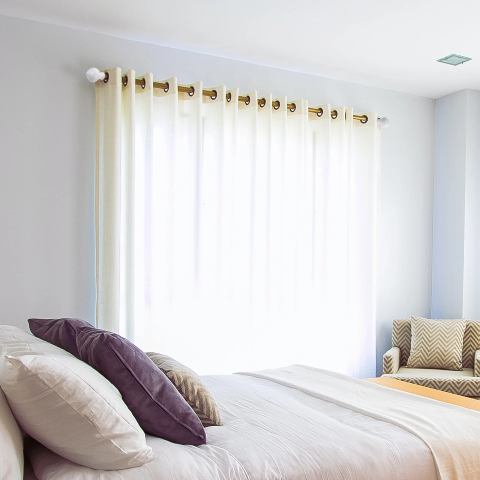 

4Pcs Stylish Curtain Pole Finials Long Lasting Plastic Material Easy to Install and Remove Curtain Finials Rod Final