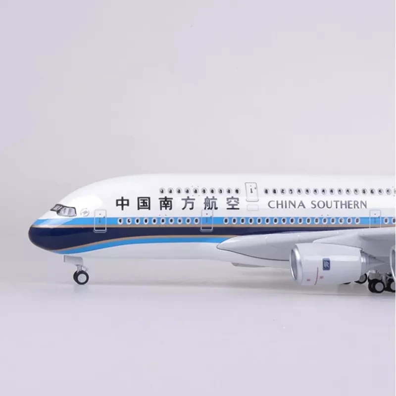 

1/160 scale aircraft A380 Southern Airlines aircraft model Large with light and wheeled landing gear plastic resin airplane mode