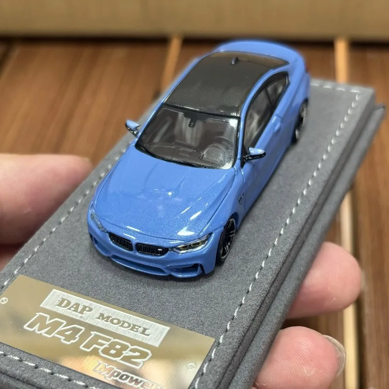 DAP Model 1:64 BMW M3 F80 M4 F82 four door coupe M-series alloy die-casting model, small proportion ornaments,Popular styles.