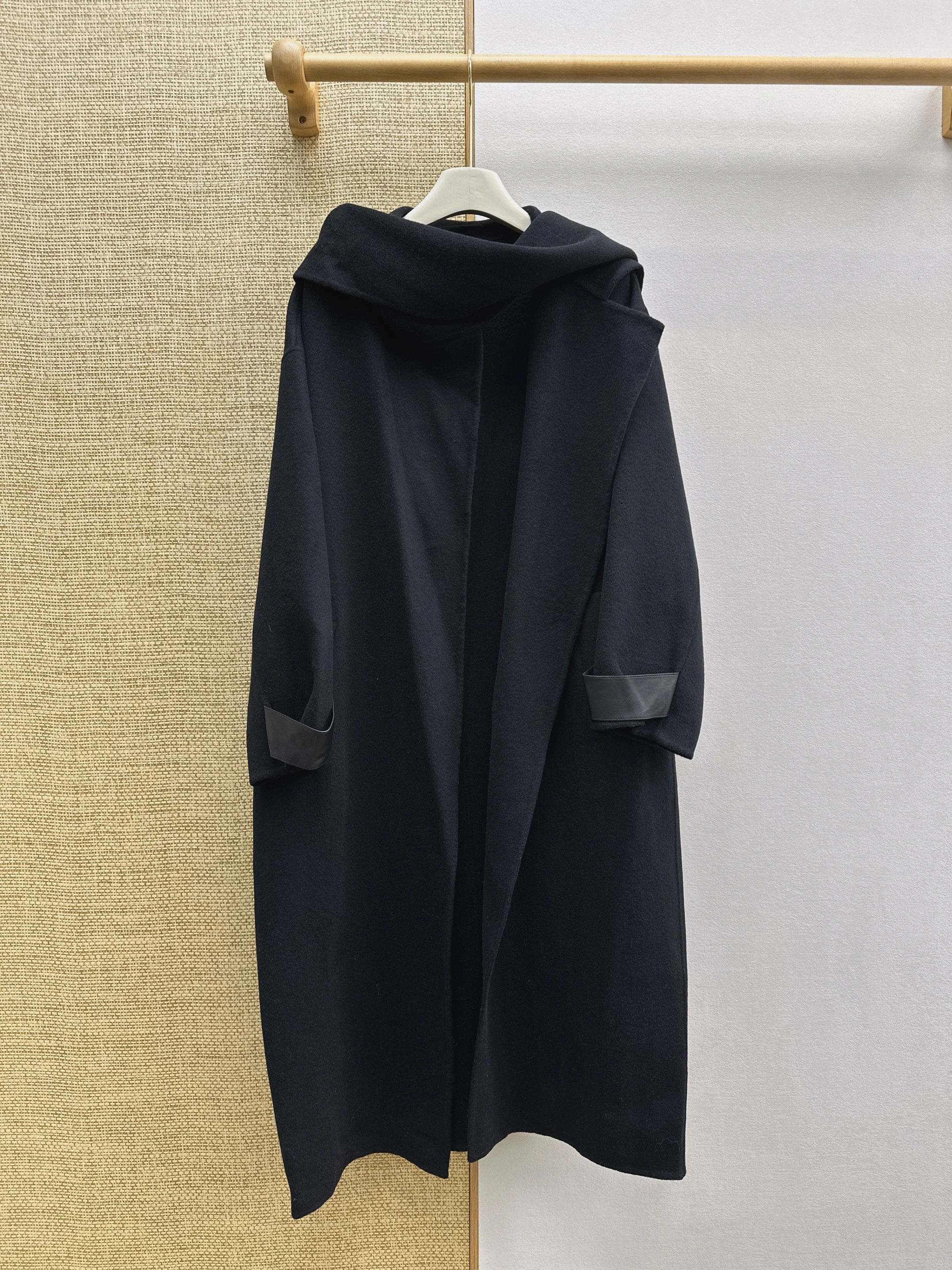 Scarf‑Decorated Reversible Wool Long Coat, H‑Cut, Slim Flattering Look, Premium Wool Material, 2026 Autumn Winter Women Outerwea