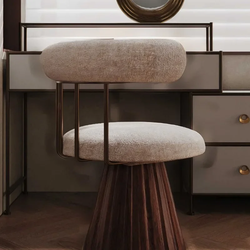 Modern Italian light luxury bedroom makeup chair Nordic dressing stool