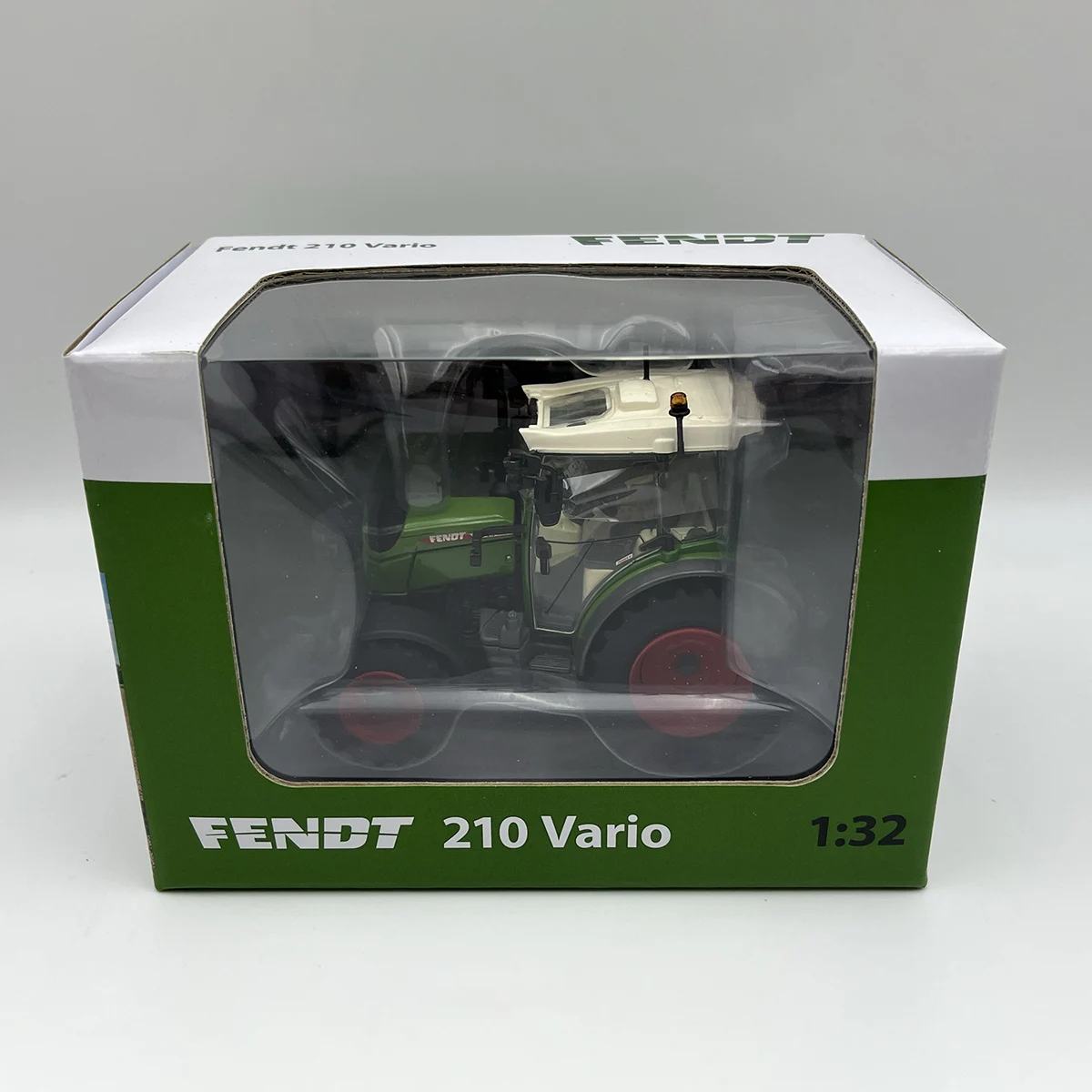 Diecast 1/32 Scale FENDT 210 V Vario Alloy Farm Truck Tractor Model Collection Toy Gift Display Ornament