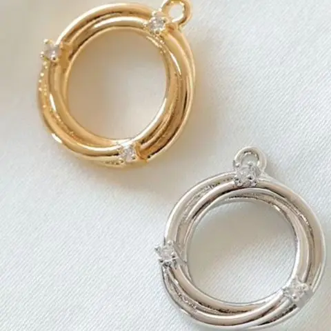 

2PCS 18x15.6mm Copper-plated Real Gold Pendant with A Simple Elegant Style Decorated Circular Rings Is A DIY Handmade Accessory