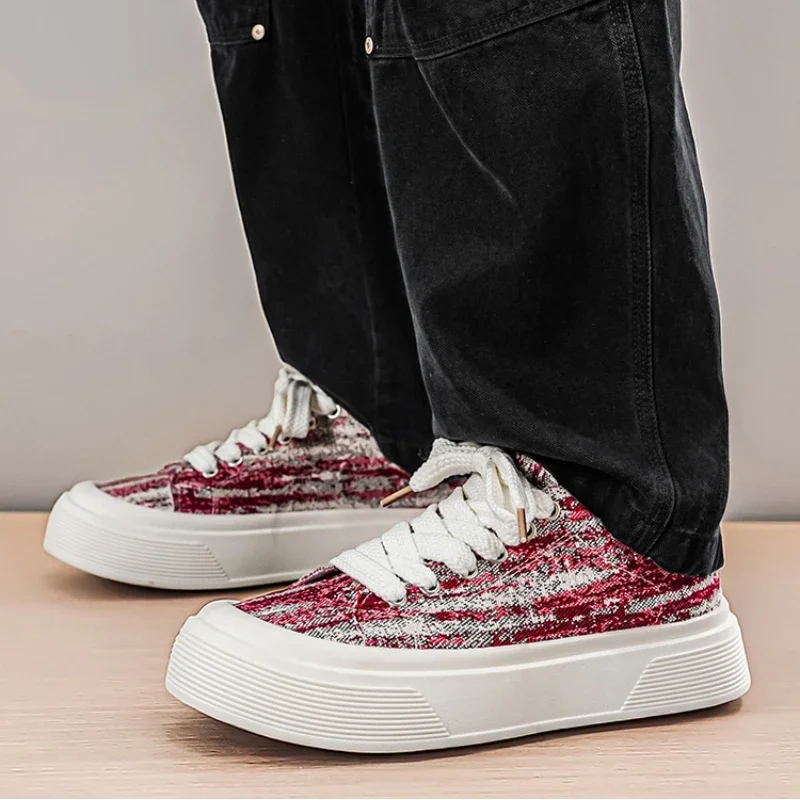 

Street Style Skateboard Shoes Men Designer Shoes Outdoor Platform Casual Sneakers Man Comfortable Non-slip Men's Sports Shoes