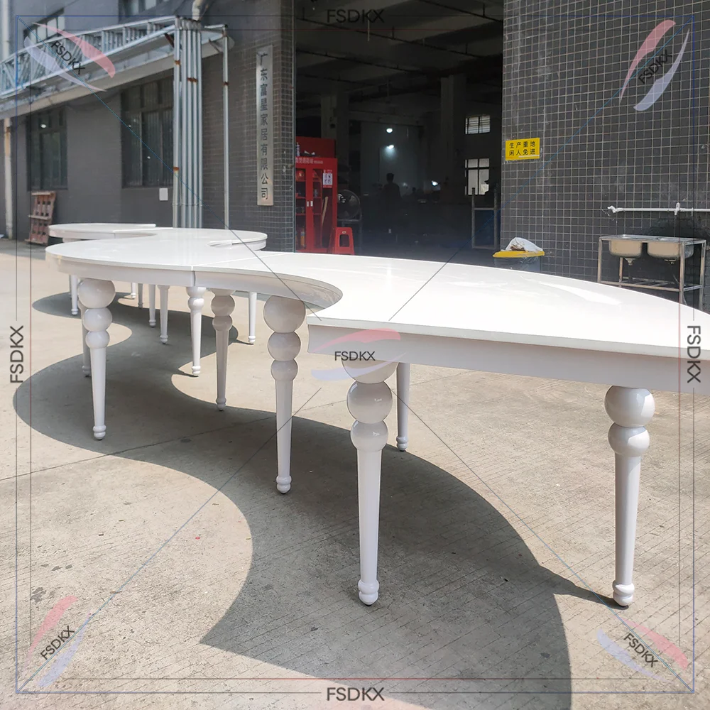 ODM Multiple People Party Dining Big Table Stainless Steel Round Metal Furniture Luxurious Wedding Table