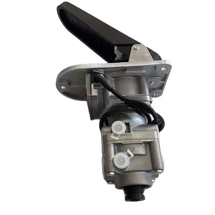 

Foton truck pedal brake valve high quality new bus spare parts pedal brake valve 4613180710 1612135500003