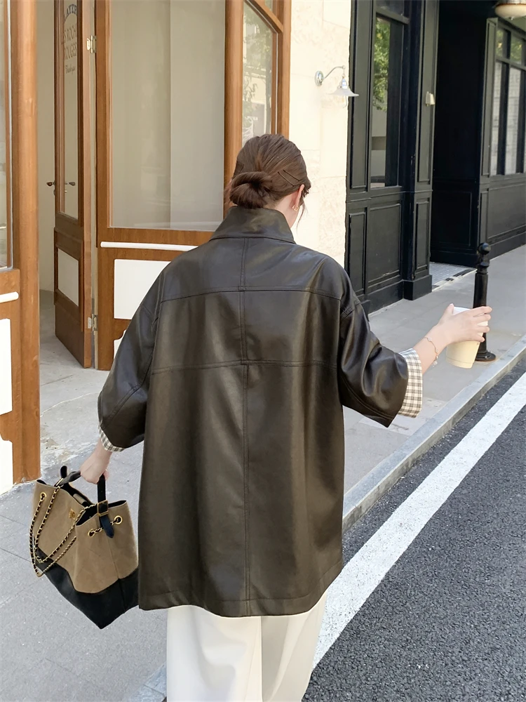 retro-decontracte-plaid-patchwork-cafe-cuir-jaet-femmes-printemps-automne-2025-nouveau-design-sens-petit-ence-pu-cuir-jaet