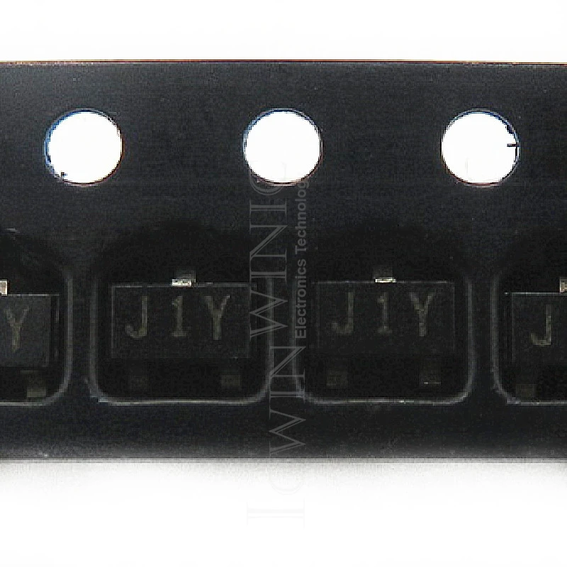 1-50PCS KSA1298YMTF J1Y MK48Z08B-10 MK48Z08B CS8138S CS8138 MAX487CPA MAX487 VIPER16L VIPER16 TC4093BP TC4093