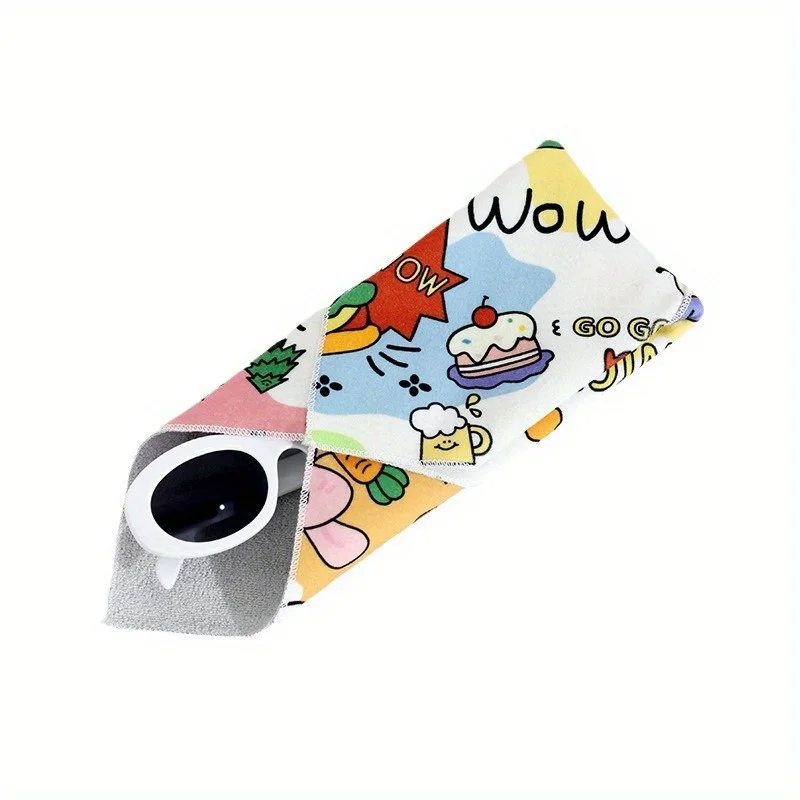 One new model of magic fabric makeup bag, a popular multi-layer fabric storage bag