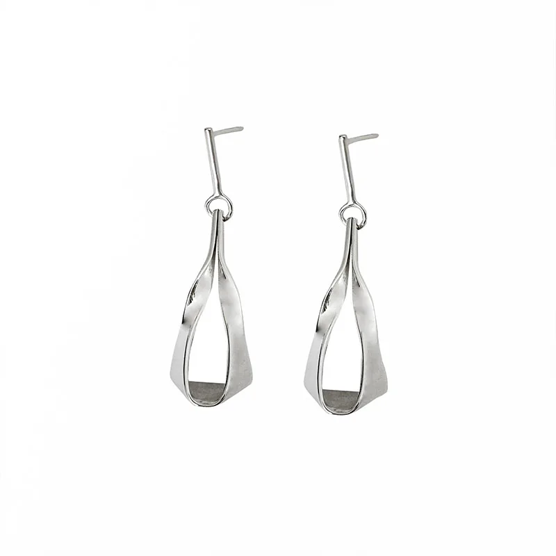 

S925 Sterling Silver Long Twisted Irregular Earrings with Premium Sense, Friend, Same Simple Face Show Thin Earstuds