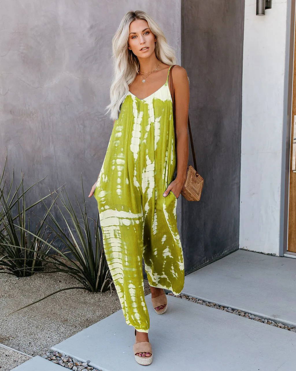 Lemon yellow