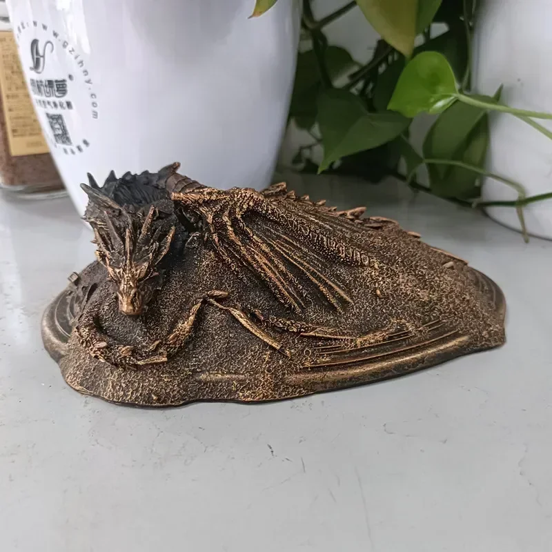

Film Lord 20cm Loves gold Smaug dragon figure resin statue toy Collection model Desktop Decor home Decoration ornament gift