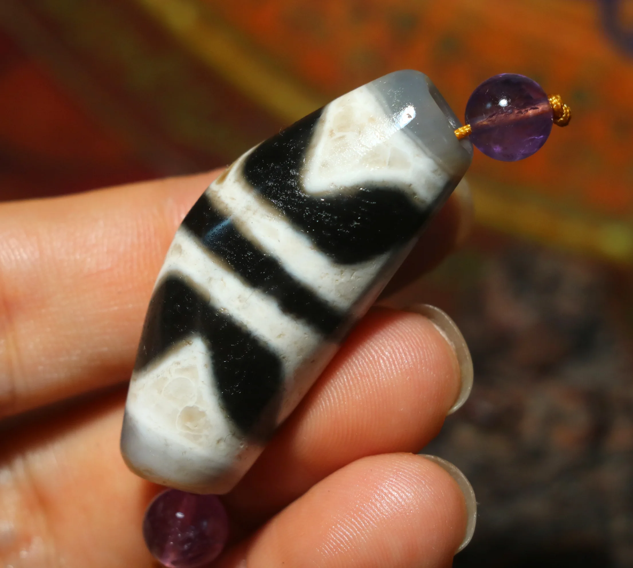 No.210126N14 Energy Tibetan Old Agate Double Tiger Tooth Rain Drop Wide Hole Ox Horn SH dZi Bead Pendant Amulet Good Saurces