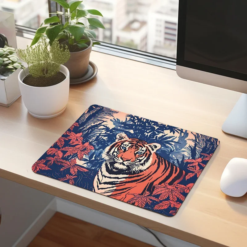 

Tiger print pattern mousepad with creative design rubber anti-slip and washable PC accessories is an ideal choice for gamers