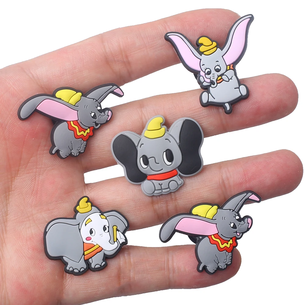 Single sale 1pcs Dumbo Cartoon Series PVC shoe Charms Kids Accessories Fit Clogs PVC Shoe Decorations Buckle Gifts