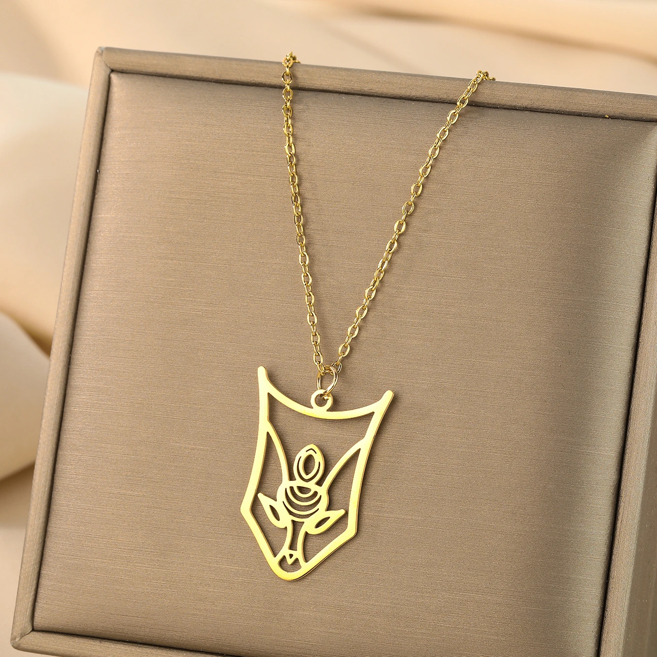 Kinitial Goddess Of Cats Bast Necklace For Women Egypt Zodiac God Stainless Steel Jewelry Daughter Of Ra Pendant Necklace