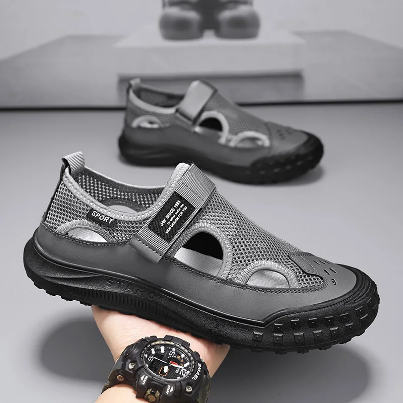 Hollow Mesh Hole Shoes for Men, Breathable Summer Water Wading Upstream Shoes, Soft Soled Outdoor Sports Beach Sandals for Men