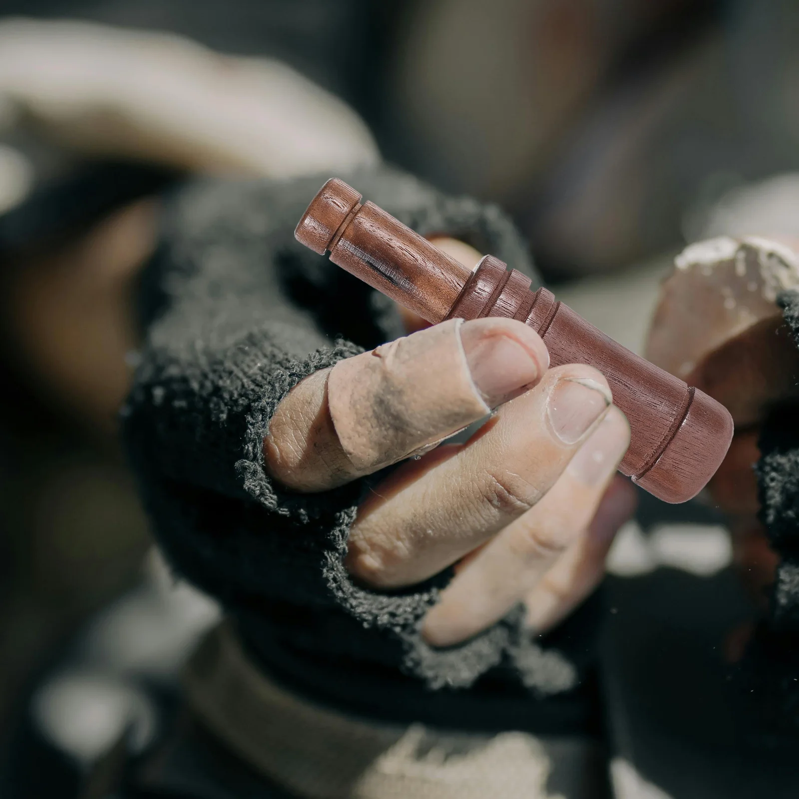 

Duck Call Whistle Wood Material Realistic Duck Hunting Accessories Sound Imitation For Outdoor Adventures Crow Caller Animal