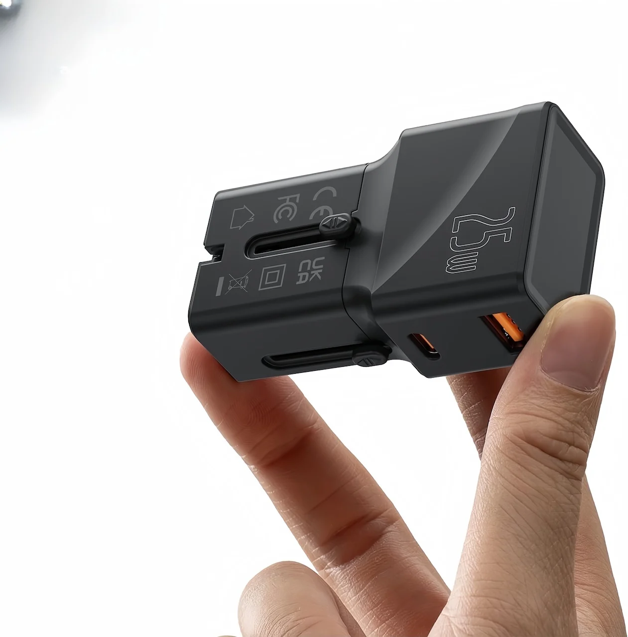 

Универсальное зарядное устройство со сверхбыстрой зарядкой 25 Вт: компактное и портативное, необходимое для путешествий, глобально совместимое, для беспроблемной зарядки.