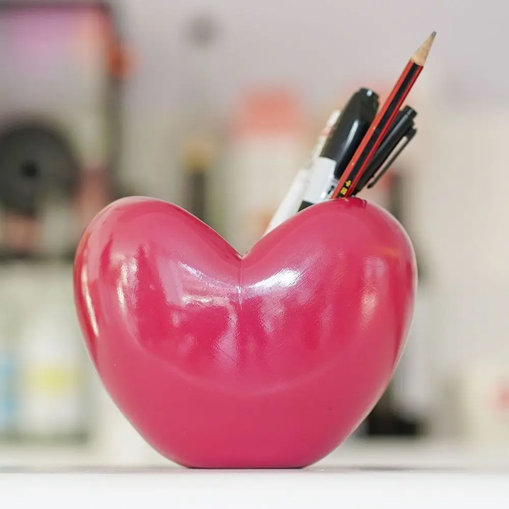 

Creative Heart Shaped Pen Holder Lovely 3D Desktop Storage Box Large Capacity Decorative Heart Pencil Organizer Home Ornament