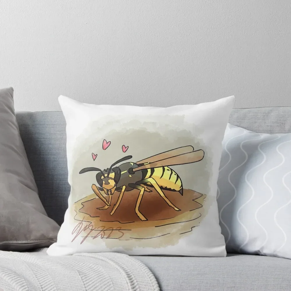 Common Wasp (Vespula vulgaris) Throw Pillow Sofa Decorative Covers Cushion Cover pillow