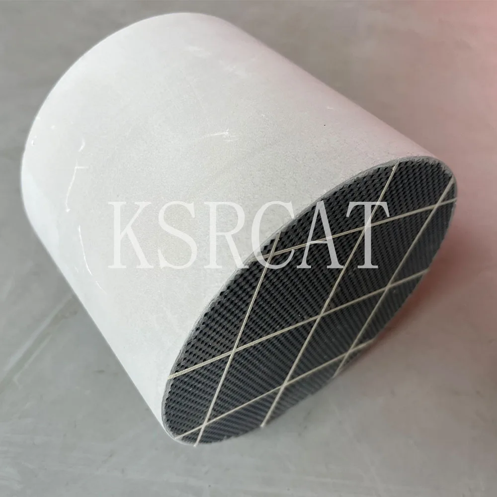 ไส้กรองอนุภาคดีเซล DPF ซิลิคอนคาร์ไบด์ 143.8 มม. สำหรับ Mazda 3 แบบรังผึ้ง SiC DPF