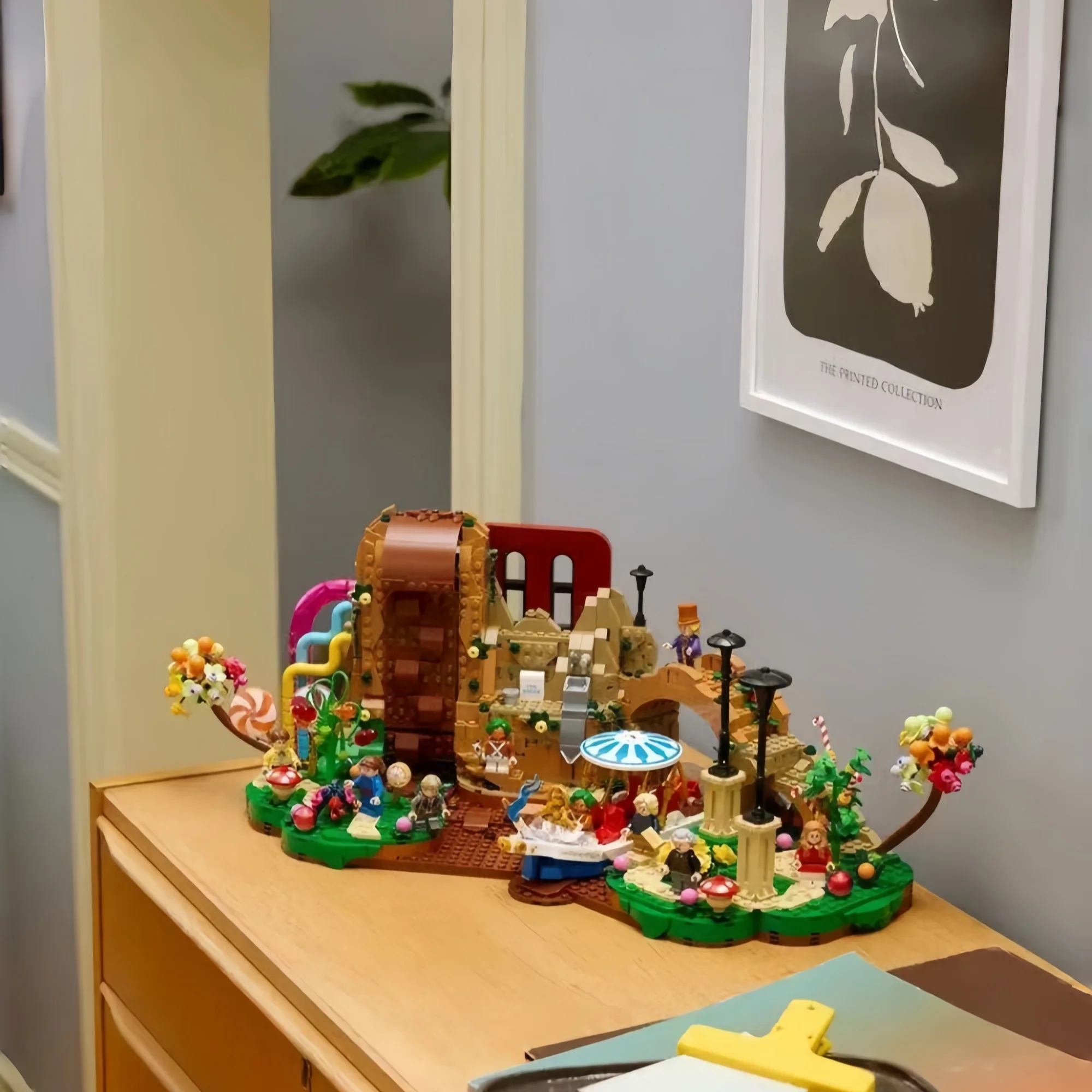 

2025PCS MOC 21360 Chocolate Factory Creative Assembly Building Bricks Steam Toys For Kids Friends Toys Holiday Birthday Gifts