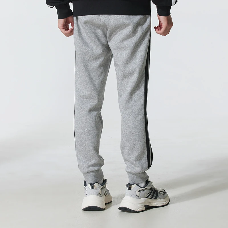 Adidas Men's Sports Casual Pants, Warm Fleece-Lined, Windproof, Durable, Loose Fit, Jogger Sweatpants, Long Pants Je6318