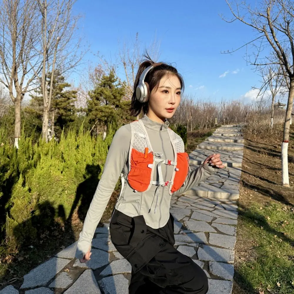Reflective Nylon Hydration Backpack Vest Style Breathable Running Vest Lightweight Multiple Pockets Running Bag Hiking