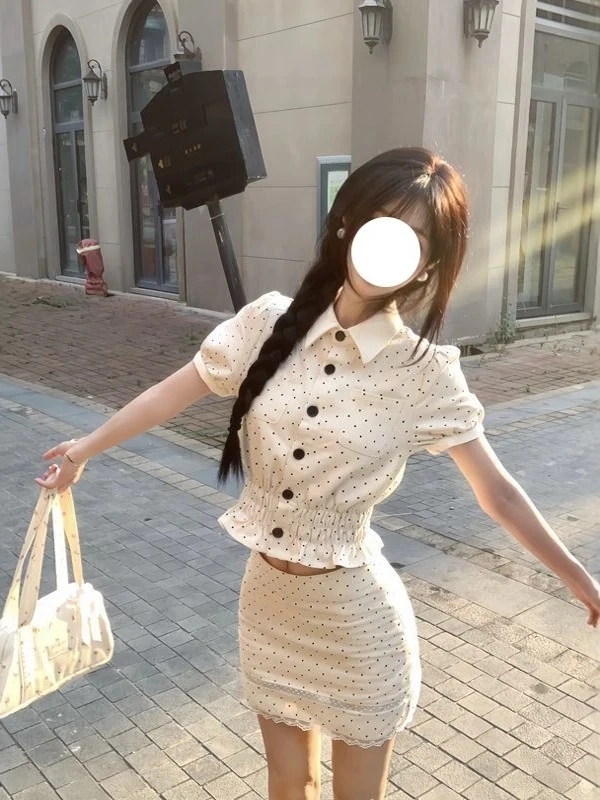

Sweet Korean Sle Polka Dot ort irt And Skirt Set for Women Autumn Season Slim Fit College Sle Faionable Two Piece Suit