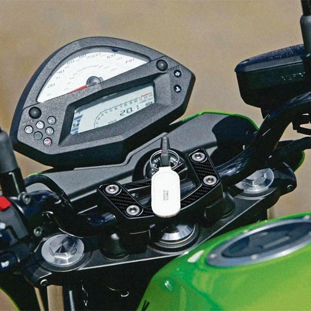 Carbon-look Motorcycle Yoke Defender Sticker for Kawasaki ER6N 2009-2011 and ER6F 2009-2016 motorcycle front fork sticker