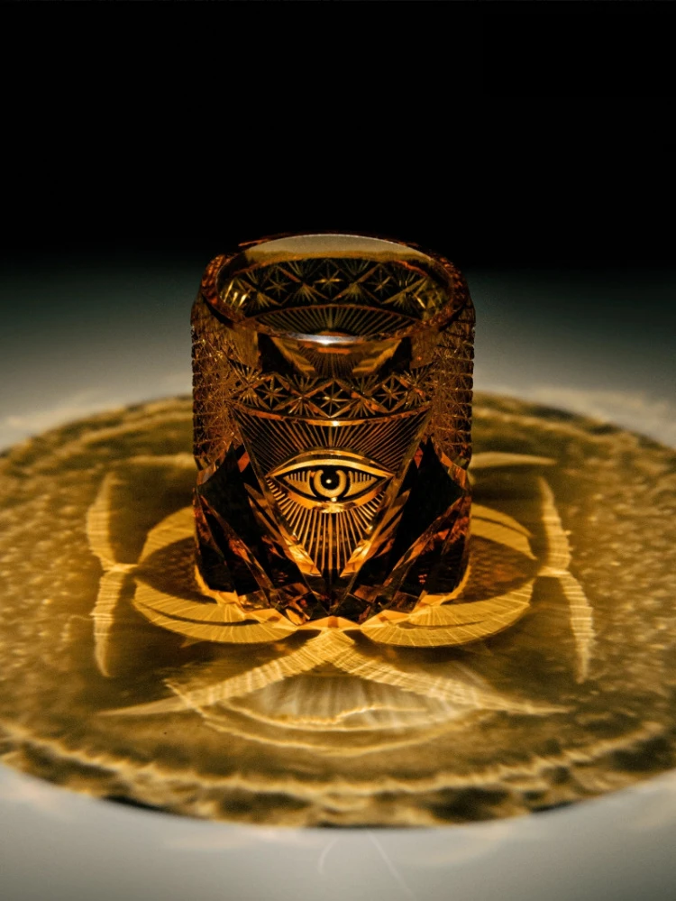 2026 Amber Crystal God All-seeing Eye Whiskey Glass Edo Kiriko Design Eye of Providence Brandy Tumbler High-end Gift Wine Cup