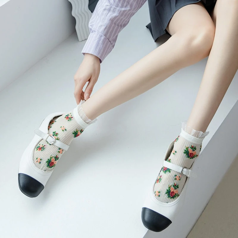 1/5 Pairs Fashionable new summer sweet floral women's short tube socks thin lace lace lace casual versatile comfortable socks