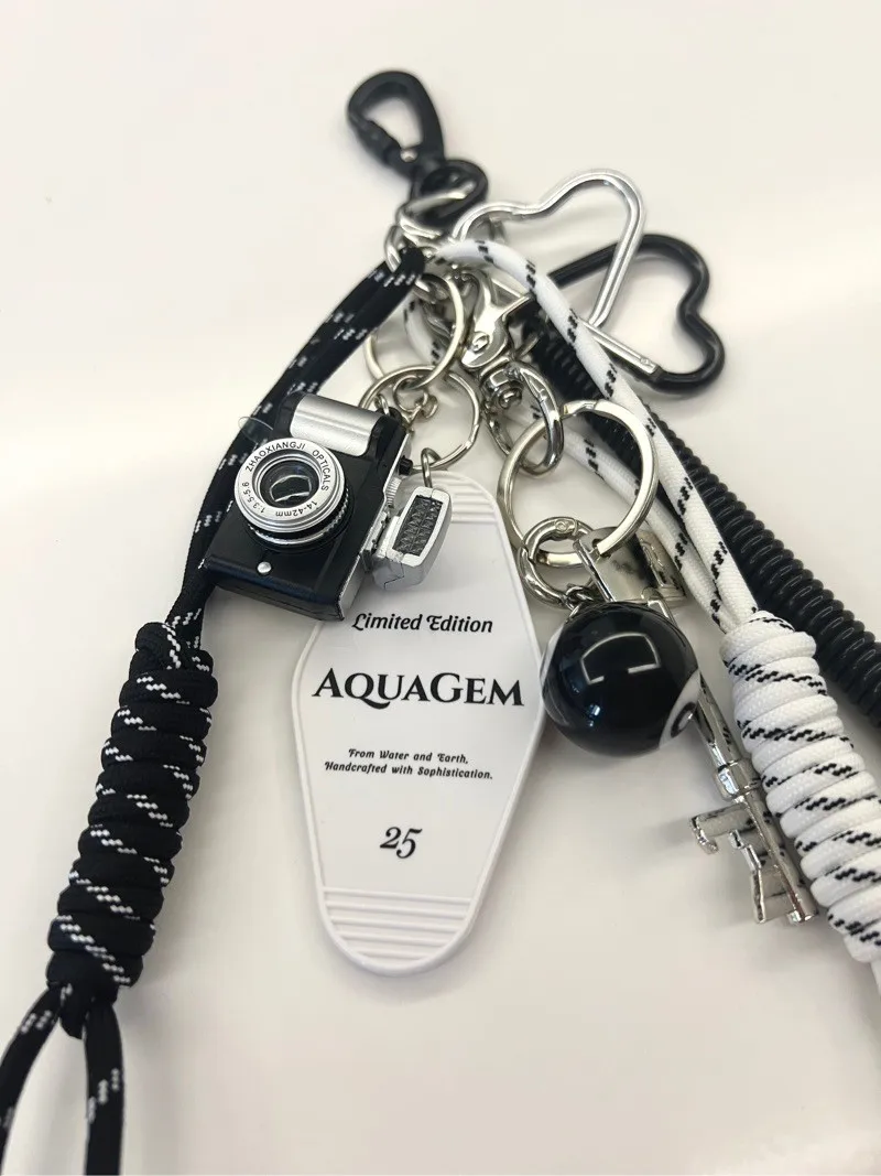 Ins 야구 자동차 키 체인 틈새 성격 봄 가방 펜던트 수제 짠 교수형 밧줄 가방 액세서리 커플 소녀 선물