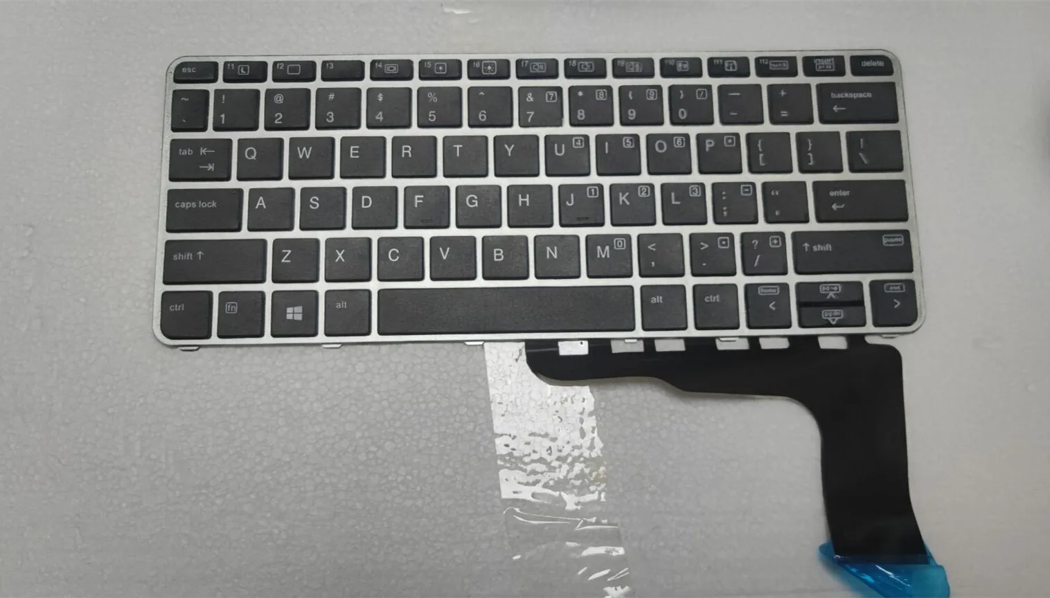 

For HP EliteBook 820 G3/820 G4/725 G3/725 G4 US No Backlit No Point Keyboard