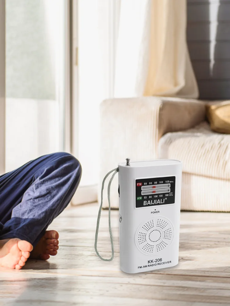 راديو AM/FM صغير قابل لإعادة الشحن بشريط كامل الموجة في الهواء الطلق وراديو الطوارئ هوائي تليسكوبي بطارية AA تعمل للتمرين الصباحي