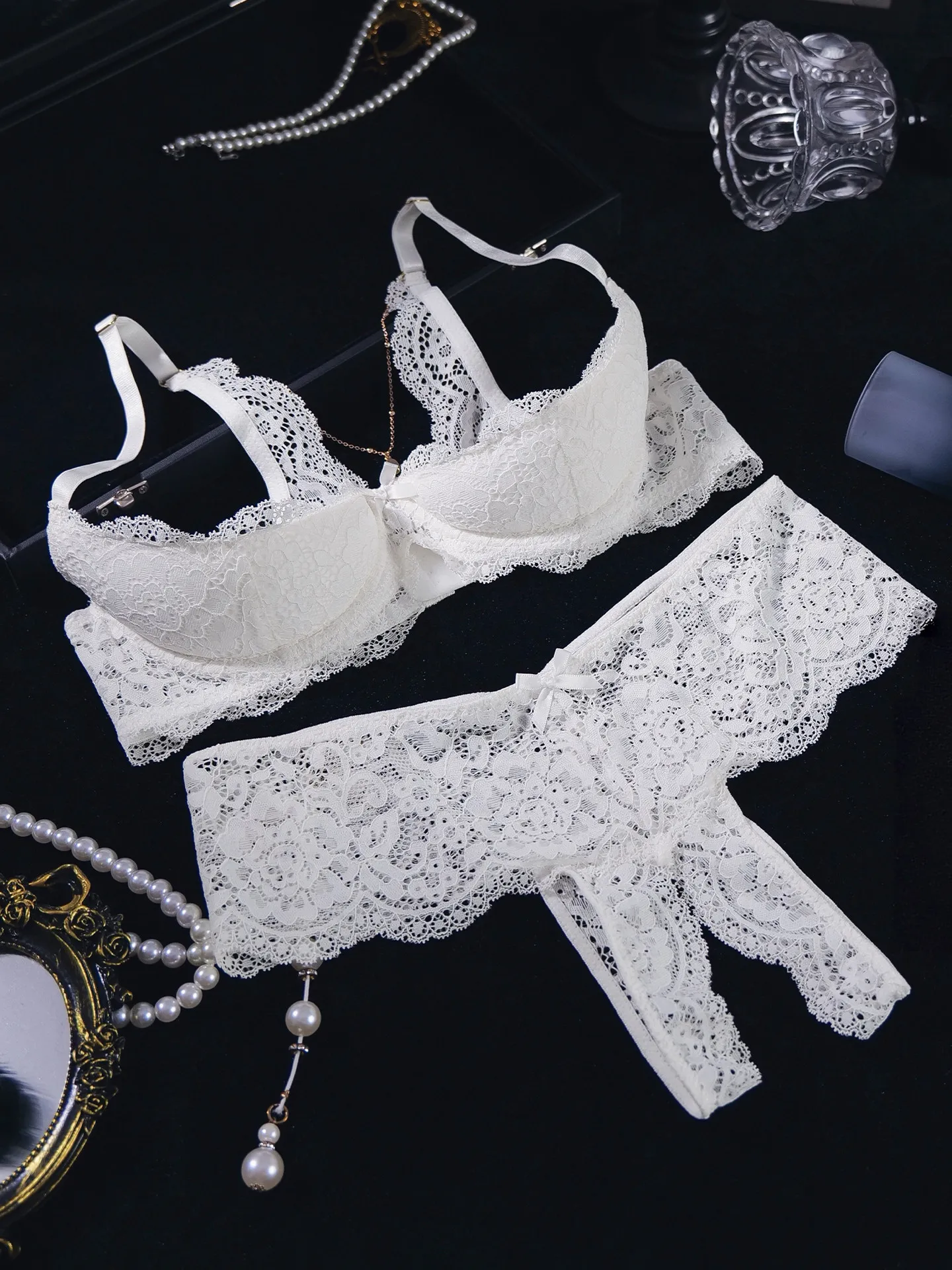 Sexy bra set with 1/4‑cup desi - огляд і ціна Underwire Bra Padded