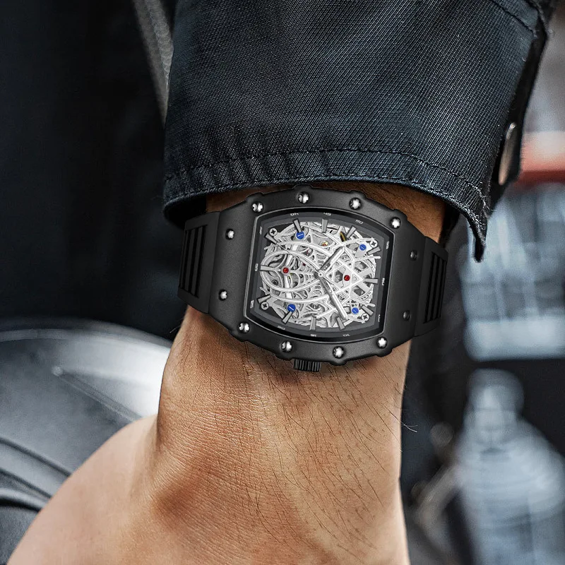 Wormhole Concept นาฬิกากันน้ําผู้ชายกลางแจ้ง Wine Barrel อัตโนมัติ Hollow Mechanical นาฬิกาผู้ชายนาฬิกานาฬิกาส่องสว่าง