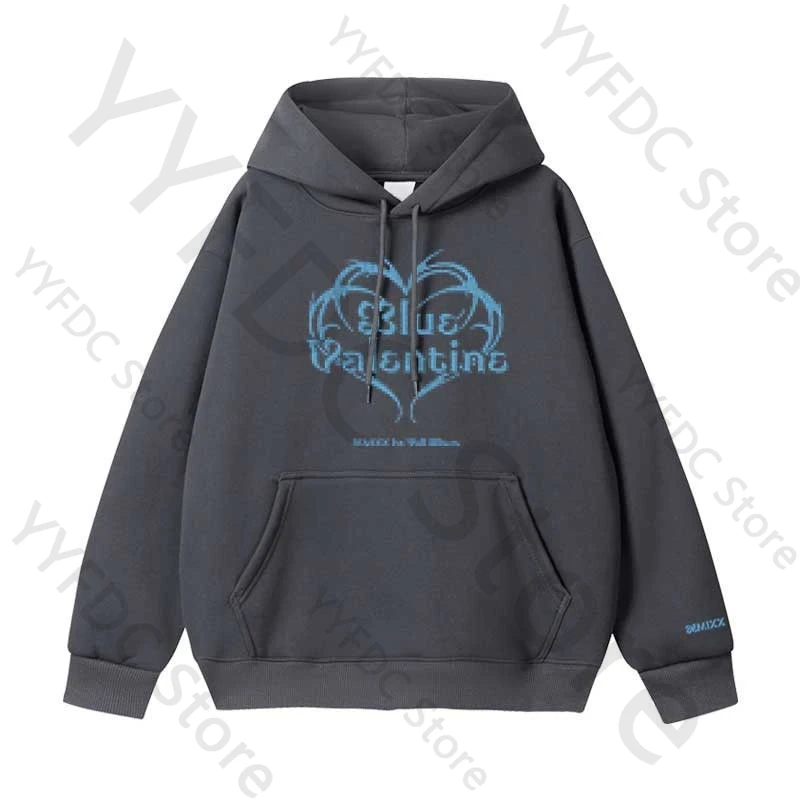 NMIXX ألبوم الأزرق عيد الحب هوديس Kpop موضة إلكتروني طباعة البلوز النساء الرجال الاتجاه الكوري الخريف فضفاض هوديي لمحبي القمم #4