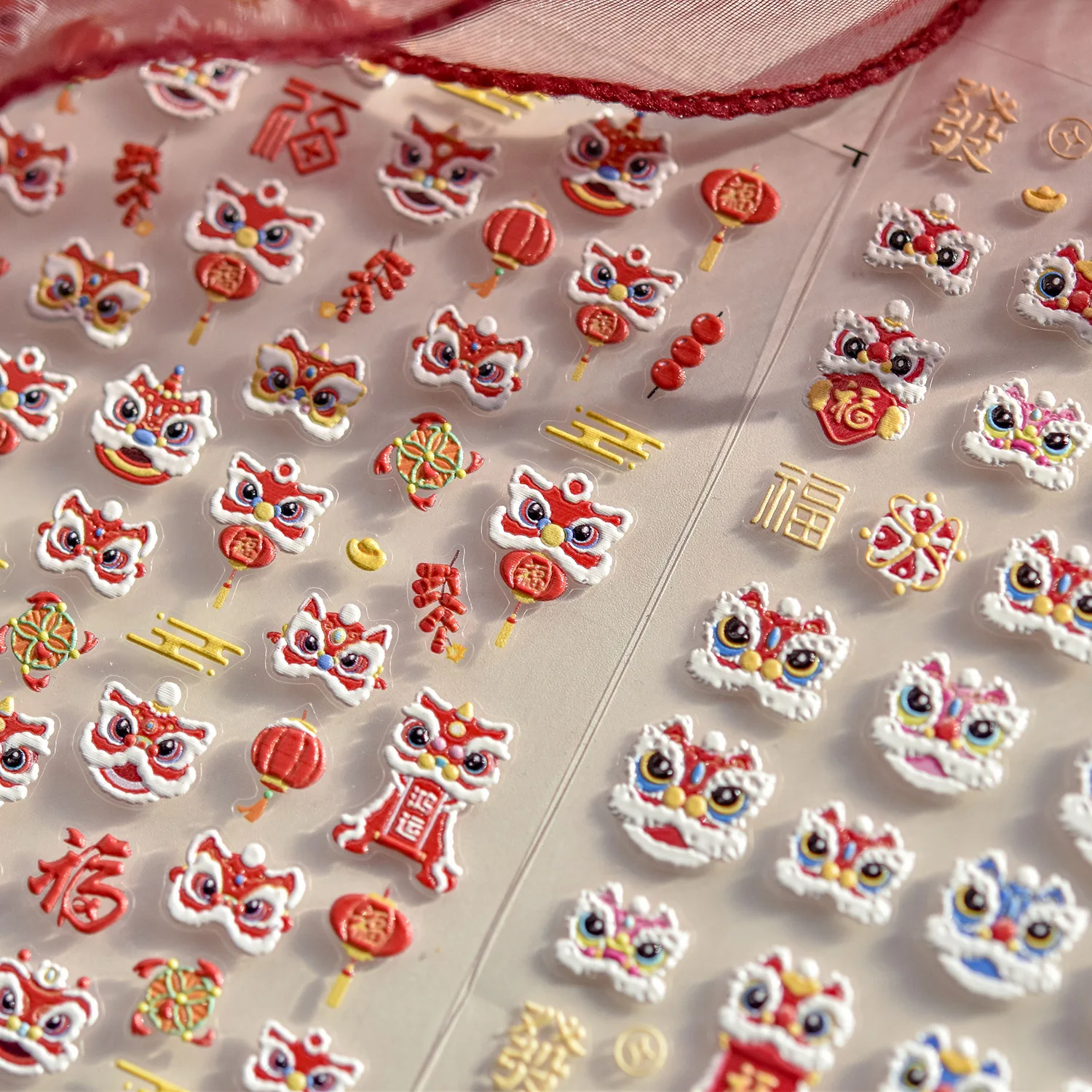 5D レリーフネイルステッカー日本の文具フォーチュン覚醒ライオンヘビ年自己粘着ネイルアートステッカー DIY 新装飾