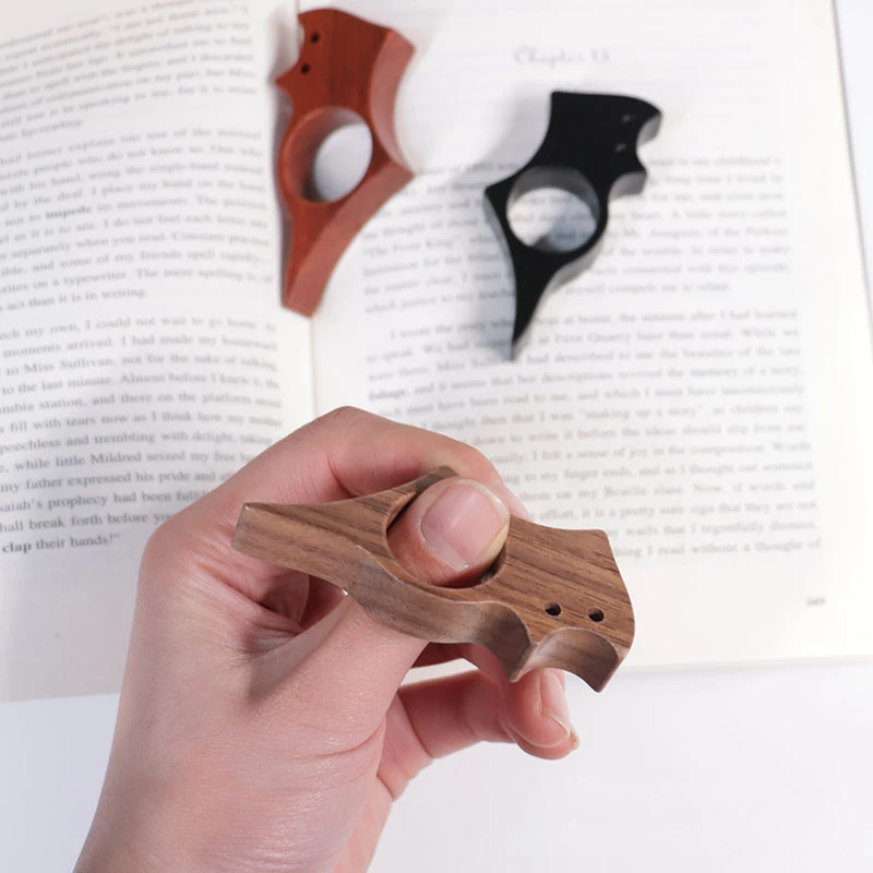

New Wooden Pet Cat Dog Reading Bookmark Bookmarks Rings School Supplies Student Pages Guide Marker Marking Sign Book Page Holder
