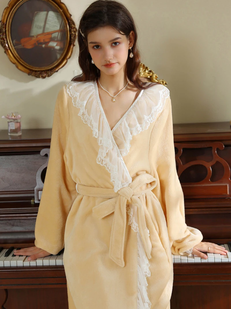 

Autumn Winter Loose Lace Vintage Velvet Nightgown for Girls Thick Long Sleeve Princess Warm Home Clothes Pajamas Robe Gown