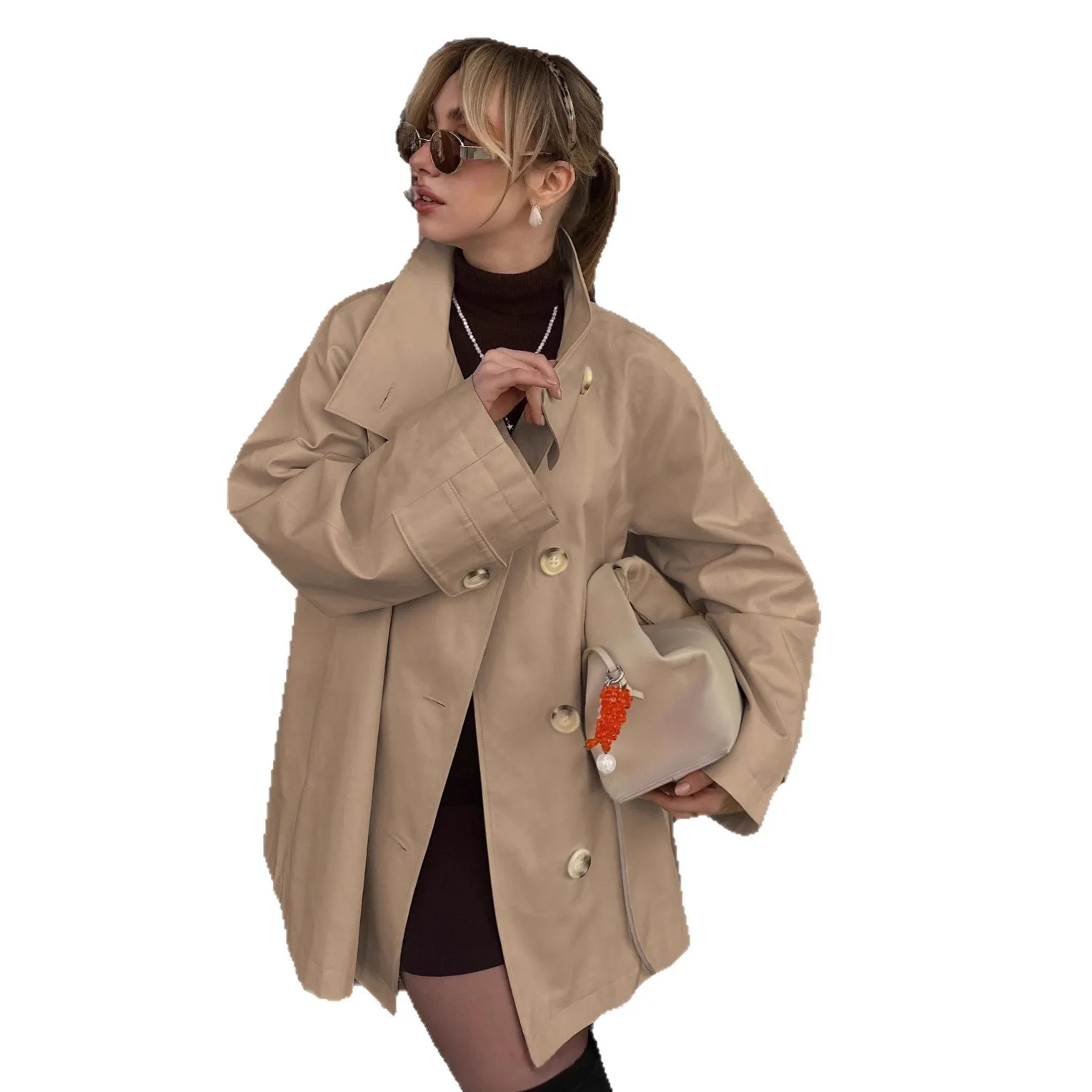 Retro old money style white trench coat for women in autumn 2025 elegant and fashionable long collared coat for women