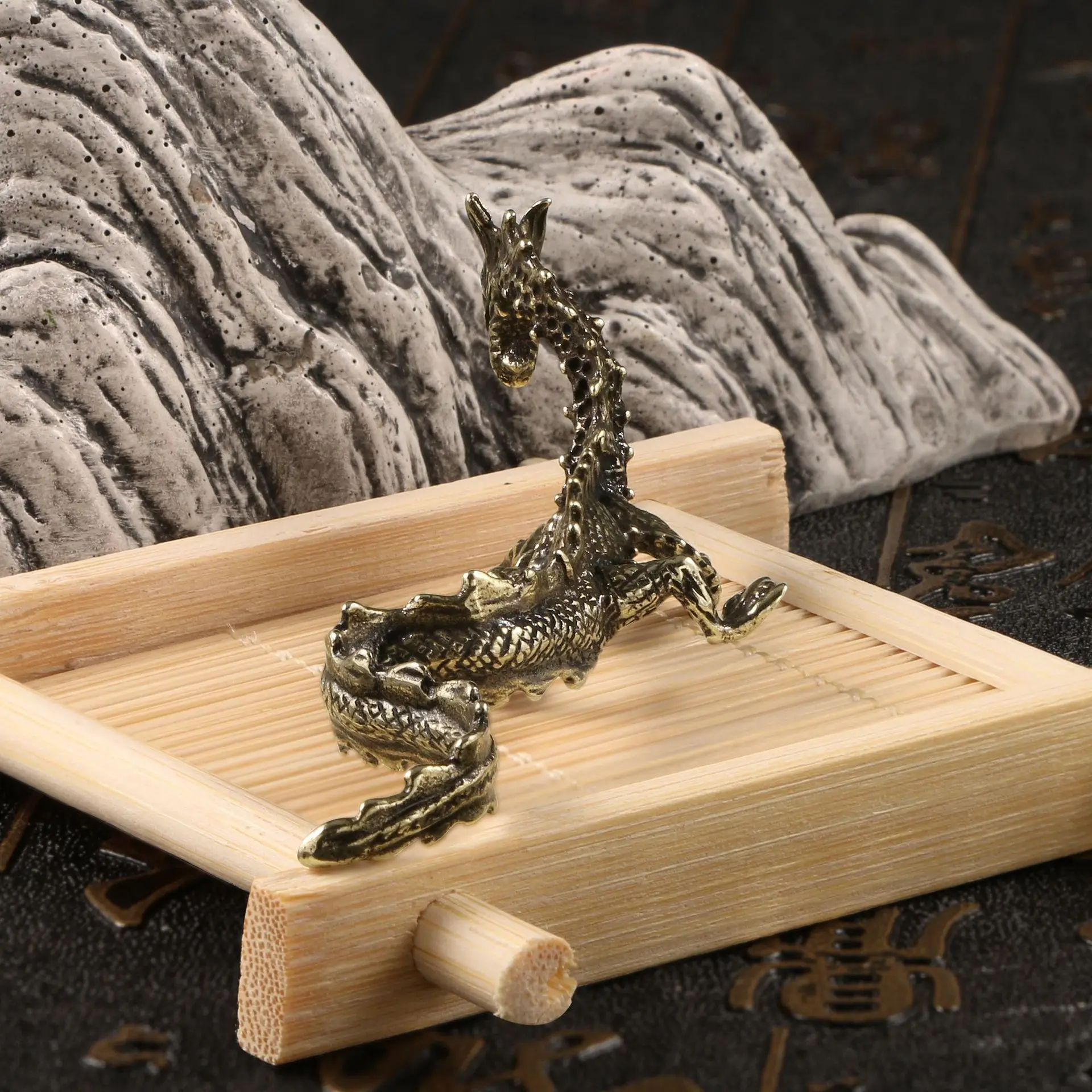 2024 Chinese Zodiac Sign Dragon Flying Desk Decoration Dragon Bronze Antique Decoration Tea Pet Crafts Collection